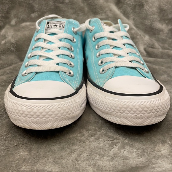 ⭐️CONVERSE⭐️ALL STAR CHUCK TAYLOR SNEAKERS - Picture 2 of 8